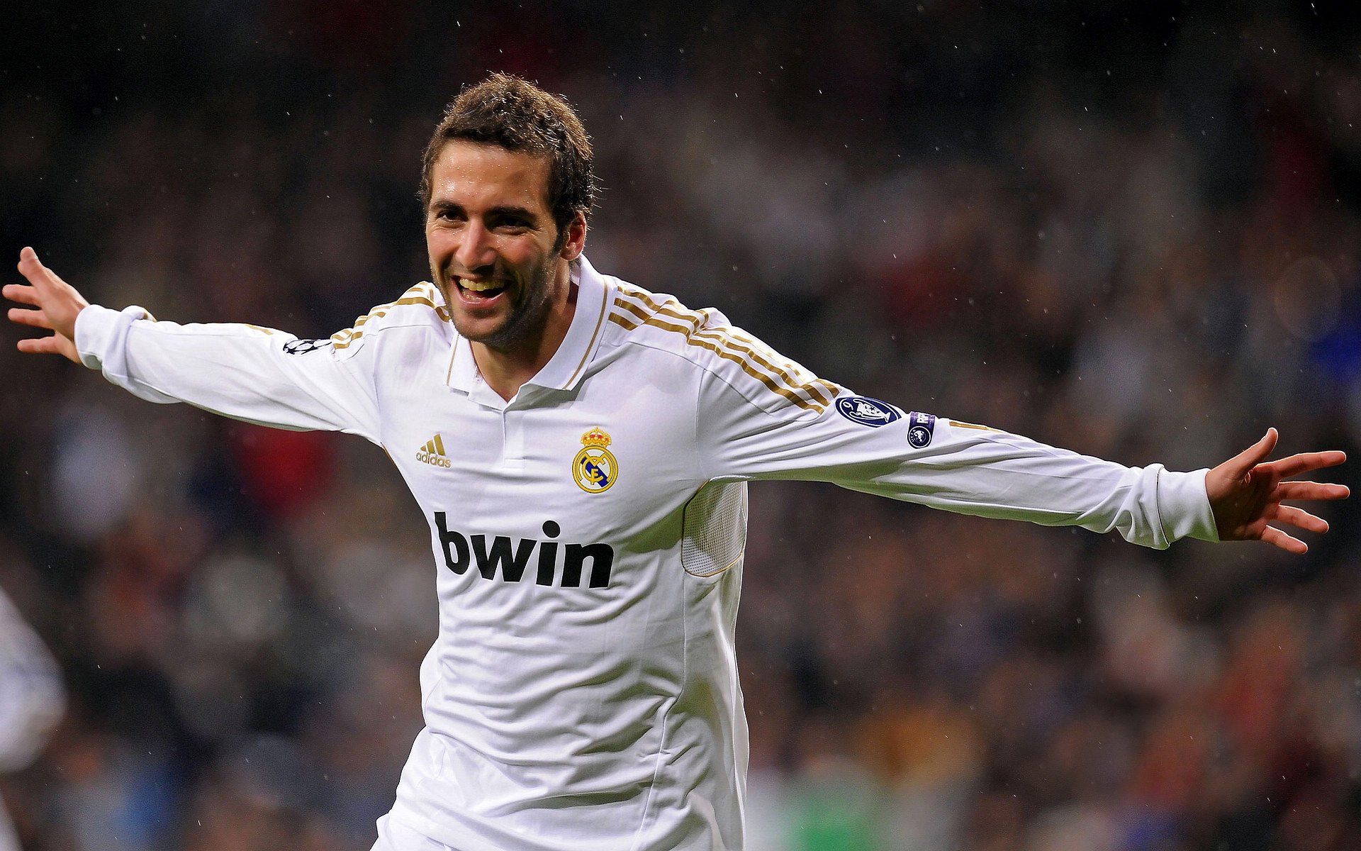 斯密斯:以精准传球与快速反应,成为全黑队的攻防桥梁,斯密07